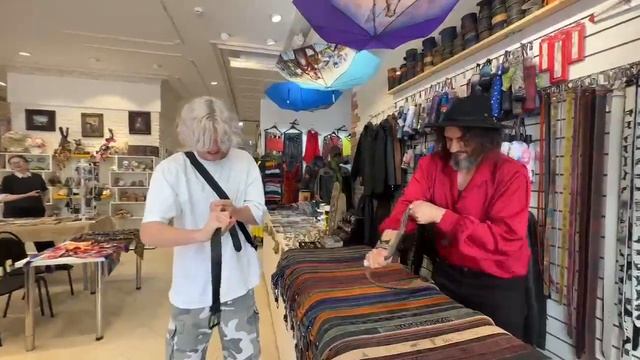 ПРОДАВЕЦ ИСПОРТИЛ РЕМЕНЬ ЛУИС ВИТОН | Парадеевич смотреть онлайн