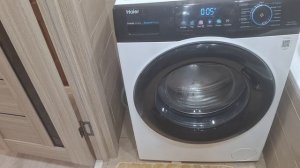 Стиральная машина Haier HW65-BP129302A