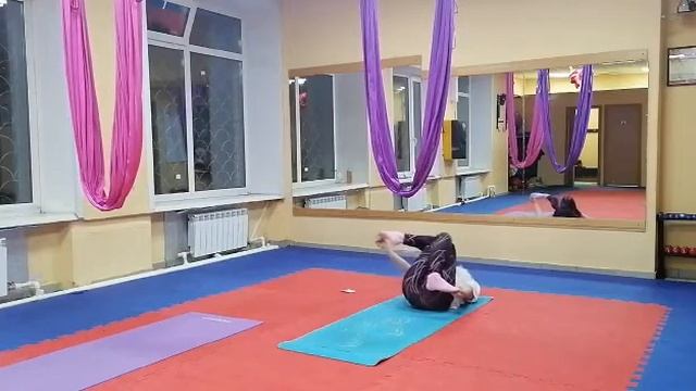 Контр-позы после виса под крестец смотреть онлайн