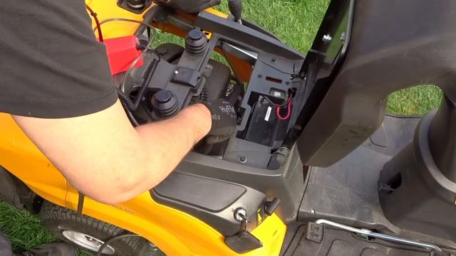 Stiga Combi 1066 HQ Aufsitzmäher, Ölwechsel fällig смотреть онлайн