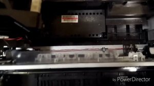 Epson L805 не печатает не забирает бумагу