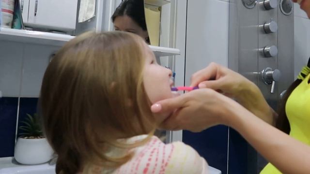 ВЕЧЕРНИЕ ТРАДИЦИИ. Знакомство и вечерняя рутина с детьми смотреть онлайн