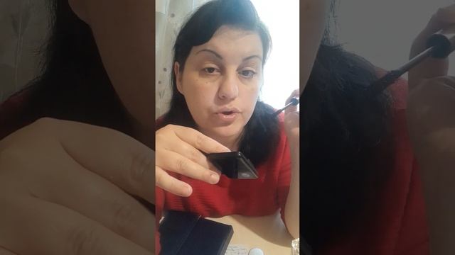 Делаем дневной естественный макияж Essens смотреть онлайн