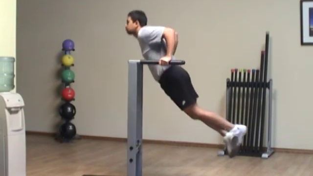 Body-Solid GDIP59 Dip Station смотреть онлайн