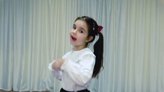 Стихотворение "Старушка" С. Маршак. Читает Заряна Аматова. смотреть онлайн