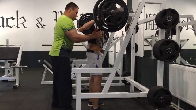 15 ЛЕТ ВЕС 55 КГ 90 КГ ВЕС ШТАНГИ смотреть онлайн