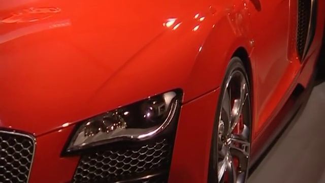 Audi R8 V12 TDi - Fahrt durch New York смотреть онлайн