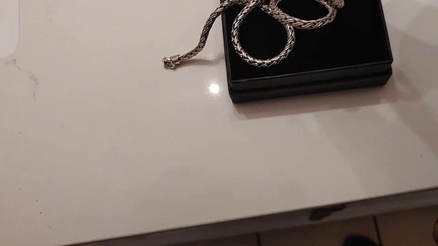 Clocks and Colours - SCORPION X WOVEN CHAIN Review смотреть онлайн