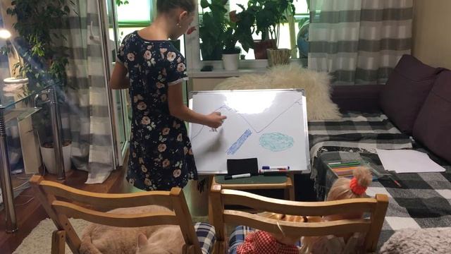 КАТЯ УЧИТЕЛЬНИЦА РИСОВАНИЯ | УРОК РИСОВАНИЯ смотреть онлайн