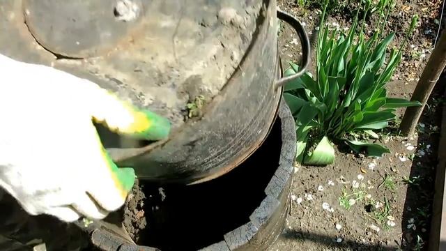 Декор для сада из старой бочки своими руками. The decor for the garden of the old barrels смотреть онлайн
