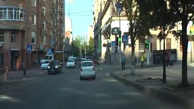 Маневры на перекрестках 23, площадь Победы смотреть онлайн