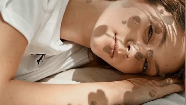 Самарина-Лабиринт Ирина. У нас с тобою есть любовь и лето... Стихи смотреть онлайн
