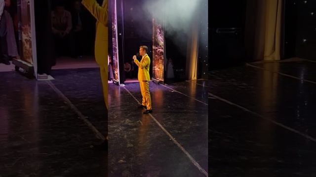 В лесу прифронтовом. Антон Коновалов смотреть онлайн