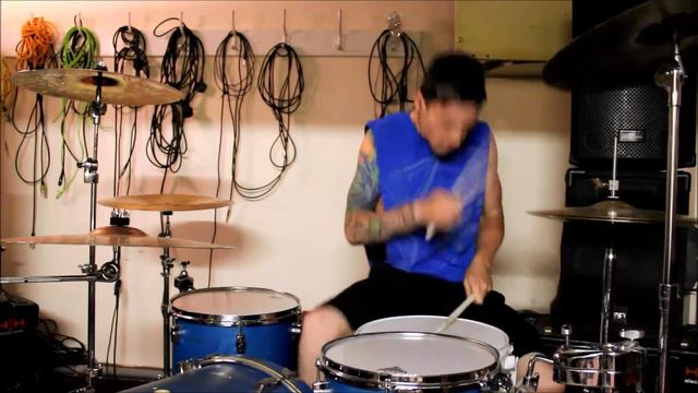 BLINK182- WISHING WELL(DRUM COVER) смотреть онлайн