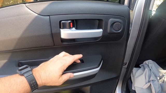 Auto Up Down Master Switch, Toyota Tundra SR5 install, plug and play and very easy. смотреть онлайн