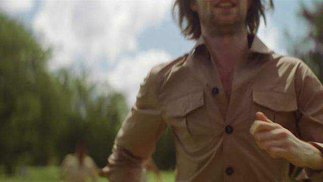 LIFE IN BLOOM Campaign | MANGO S20 смотреть онлайн