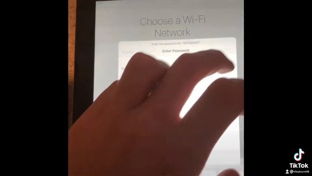 My old Apple iPad running iOS 9.3.5 is iCloud locked￼ смотреть онлайн