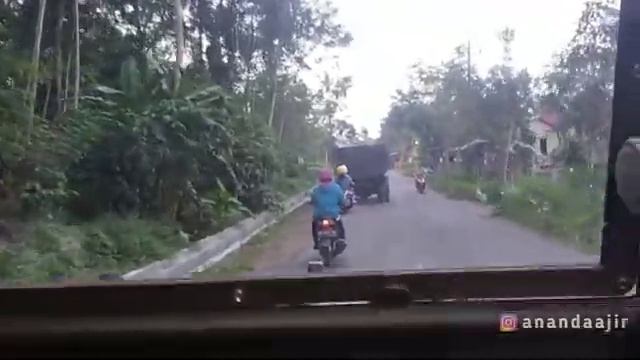 TEST DRIVE MOBIL JEEP WILLYS BUATAN INDONESIA!!! смотреть онлайн