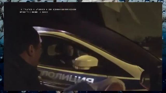 Подборка смешных приколов с МЕНТАМИ! МЕНТАМИ ПОЛИЦИЯ МИЛИЦИЯ! Приколы на дороге! смотреть онлайн