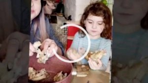 [ИРИНА КОСТЫЛЕВА-- НЕКОРМИТ ДЕТЕЙ. []П О З О Р И Щ Е ].  (((((((