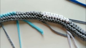 прямоугольный коврик из трикотажной пряжи спицами ● с рисунком квадраты