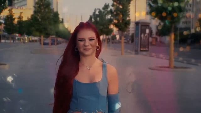 Клип Александры Трусовой "ДВА КРЫЛА" смотреть онлайн