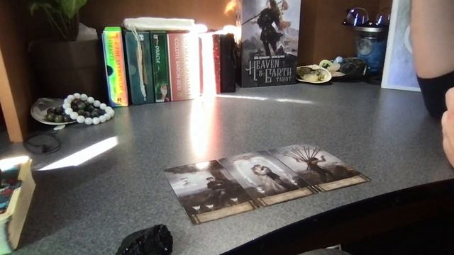 ?Gifts From Your Spirit Guides Pick A Card? | Collaboration With Blissful Guidance and Healing? смотреть онлайн