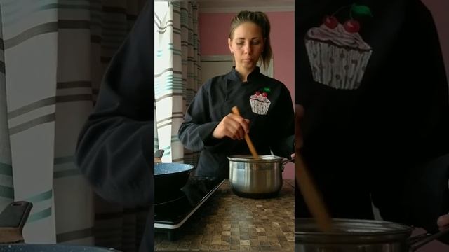 Сливочная карамель видео рецепты Сахар 300 гр,сливки 100гр,масло сливочное 100 гр смотреть онлайн