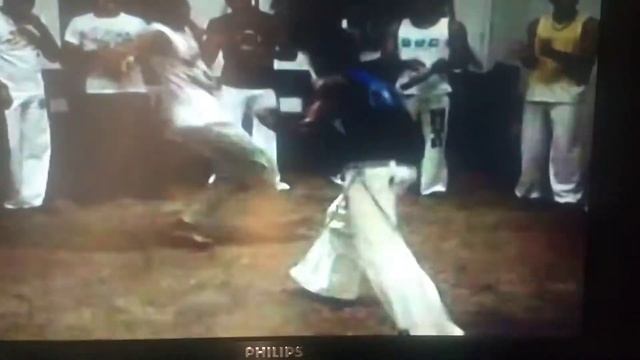 grupo Ubatã capoeira Mestre Nestor a muito tempo atrás(2) смотреть онлайн