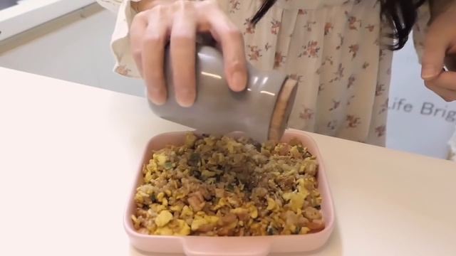 ENG)자취생 브이로그?매콤달콤 콩불 만들어 먹고? JMT 치즈토스트 만들어 먹는 일상.?(땅콩 버터 비빔면,닭꼬치,마늘빵,떡볶이,된장찌개,스팸 계란볶음밥,피자모닝빵,콩불,계란국 смотреть онлайн