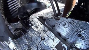 Сделал ручной газ на МТЗ, подножку и лягуху на стопы.