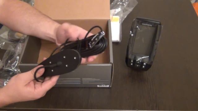 Эхолот Garmin striker plus 4CV. Комплектация и сборка. смотреть онлайн