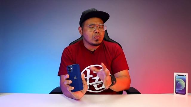 TAK LA KECIL MANA IPHONE 12 MINI NI…. смотреть онлайн