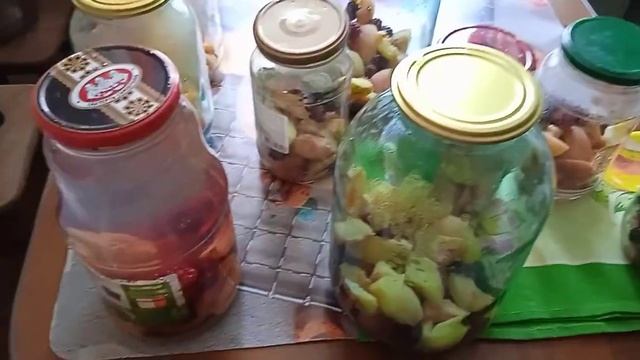 Компот на зиму из персика и ежевики??? смотреть онлайн