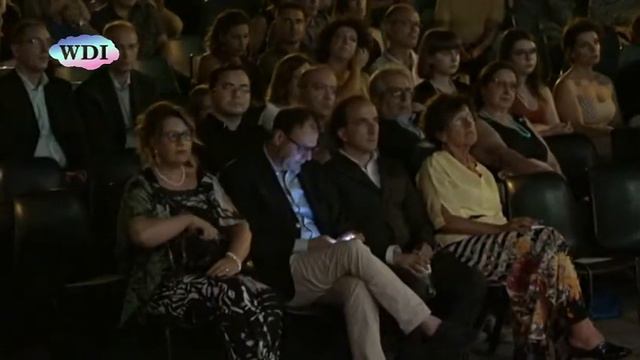 Montalto Uffugo: Peppe Vessicchio al Festival Leoncavallo смотреть онлайн