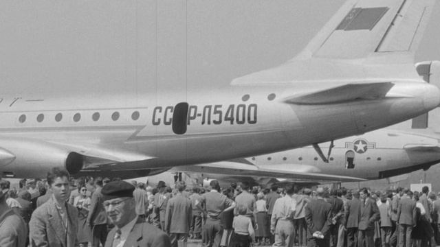 Прототип Ту-104 СССР-Л5400 на международной авиационной выставке в Цюрихе