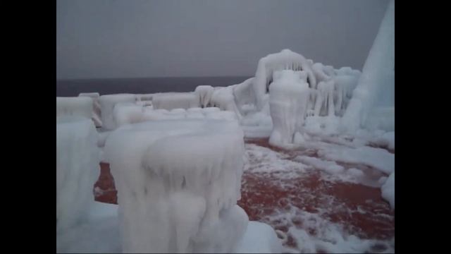 Скалывание льда смотреть онлайн