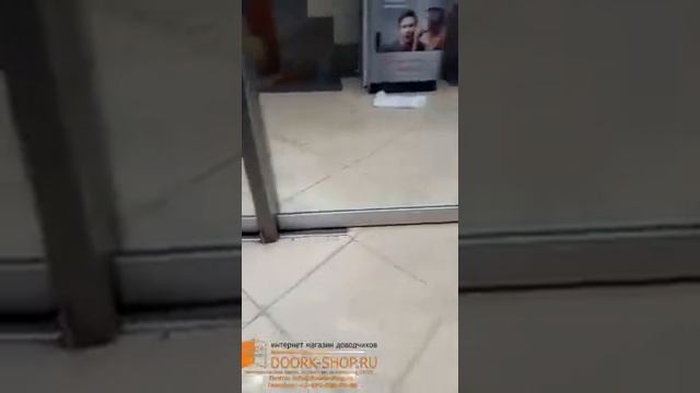Монтаж фурнитуры для маятниковых дверей смотреть онлайн