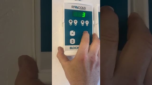 RIVACOLD Controller Freezer смотреть онлайн