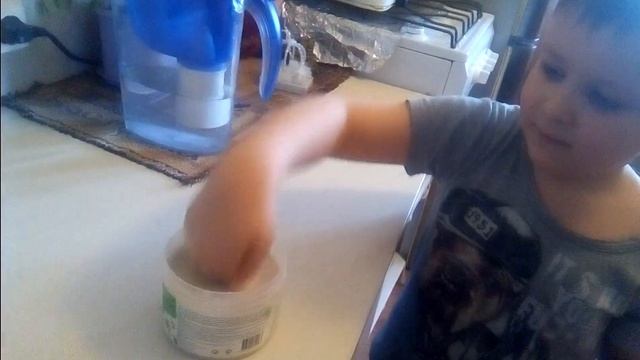 Как сделать неньютоновскую жидкость дома смотреть онлайн