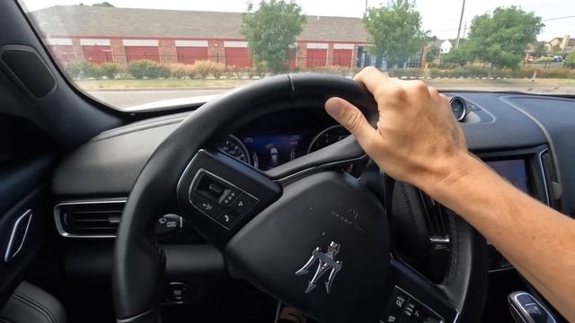 Конвертирую свою ИЗЪЯТУЮ БАНКОМ Maserati Levante в ТУПЕЙШИЙ ВНЕДОРОЖНИК смотреть онлайн