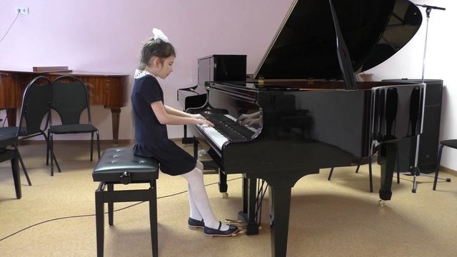 Крюкова Станислава. Р. Шуман "ФАНТАСТИЧЕСКИЙ ТАНЕЦ" смотреть онлайн