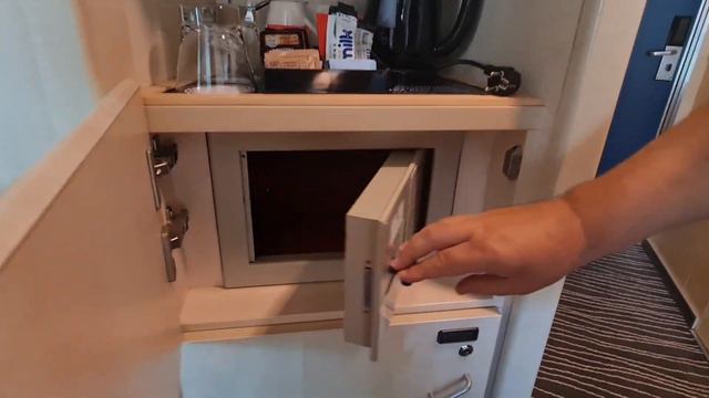 Balcony Cabin Tour - Marella Voyager - Marella Cruises Newest Ship! смотреть онлайн