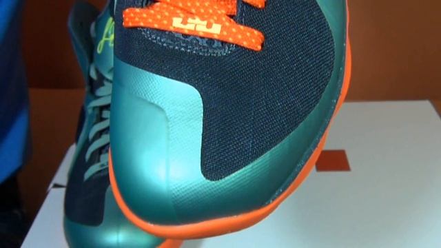 Презентация Nike LeBron 9 - от SoleFinder.ru смотреть онлайн