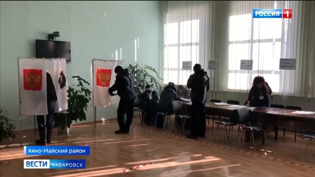 Во время референдума в Аяне пришлось задействовать снегоходы смотреть онлайн