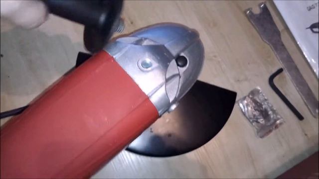 Болгарка 2050 W смотреть онлайн