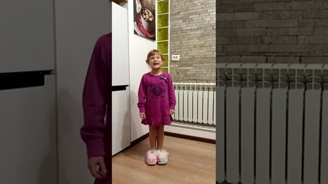 Тараканище. Читает Иванова Диана смотреть онлайн