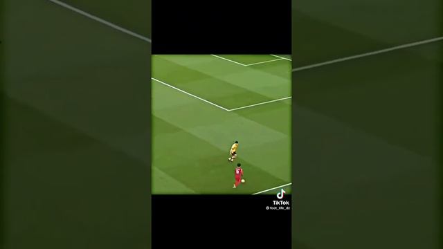 لاعب المنتخب الجزائري الجديد #ايت_نوري смотреть онлайн