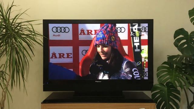 Платный портал АУРА AURA MAG HD Интернет Телевидение приставка IPTV OTT TV ТВ смотреть онлайн