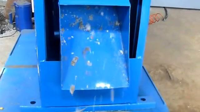 Шредер дробления пластмасс смотреть онлайн